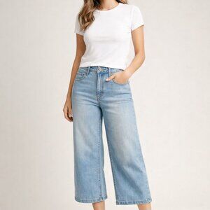 Code Bleu Wide Leg Crop Jeans Size 10 Light Wash Denim